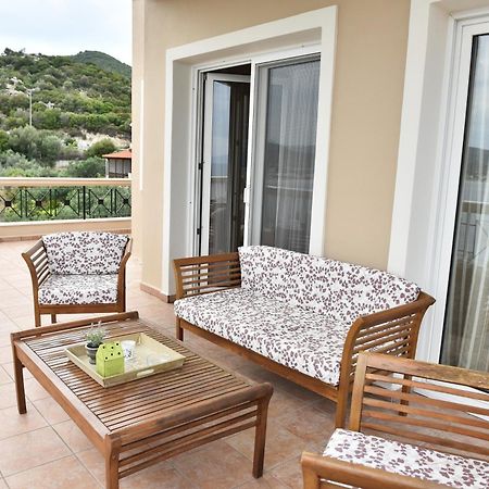 Palio Suites PalaiónTsiflíkion Buitenkant foto