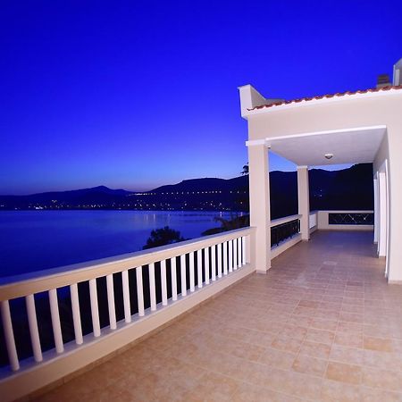 Palio Suites PalaiónTsiflíkion Buitenkant foto