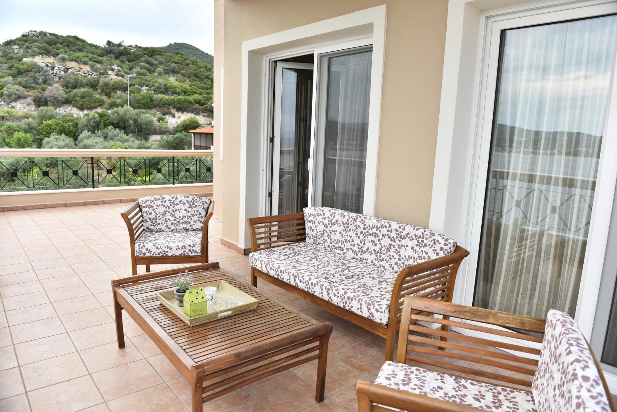 Palio Suites PalaiónTsiflíkion Buitenkant foto