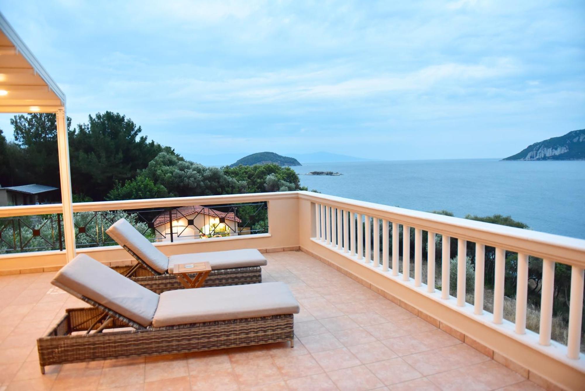 Palio Suites PalaiónTsiflíkion Buitenkant foto